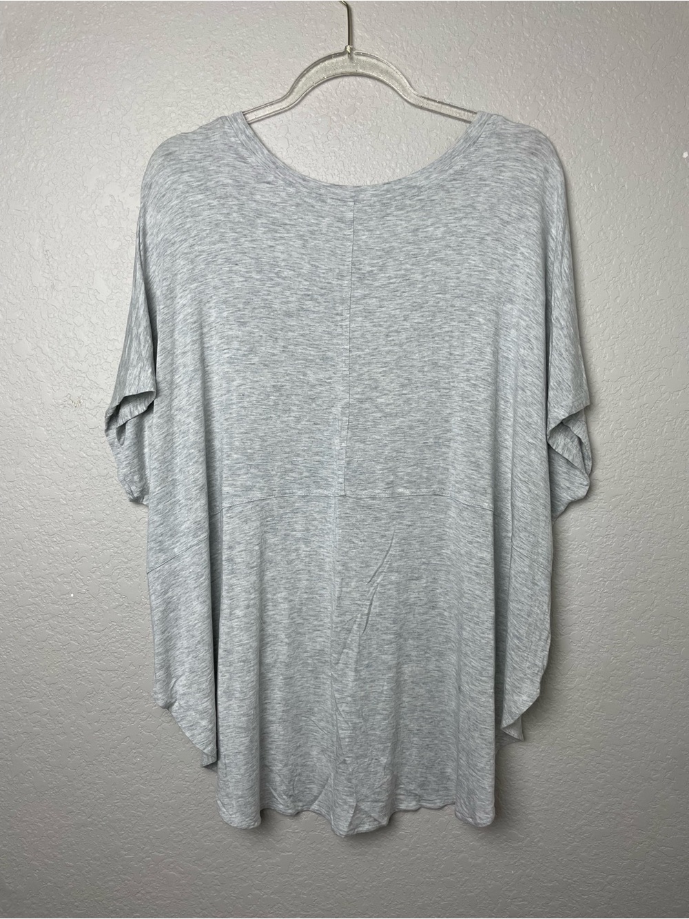 Cupio Light Gray Oversized V-Neck Tie-Front Tunic Top Size XL - Picture 7 of 7